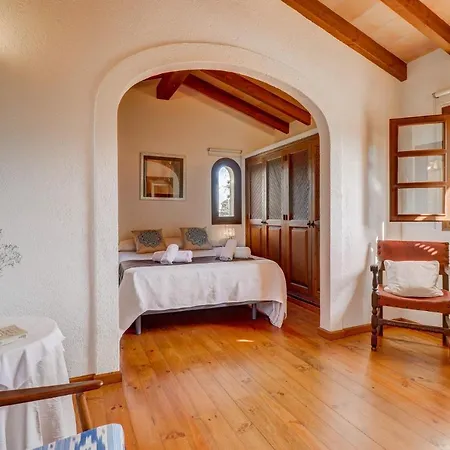 Casa Con Vila *